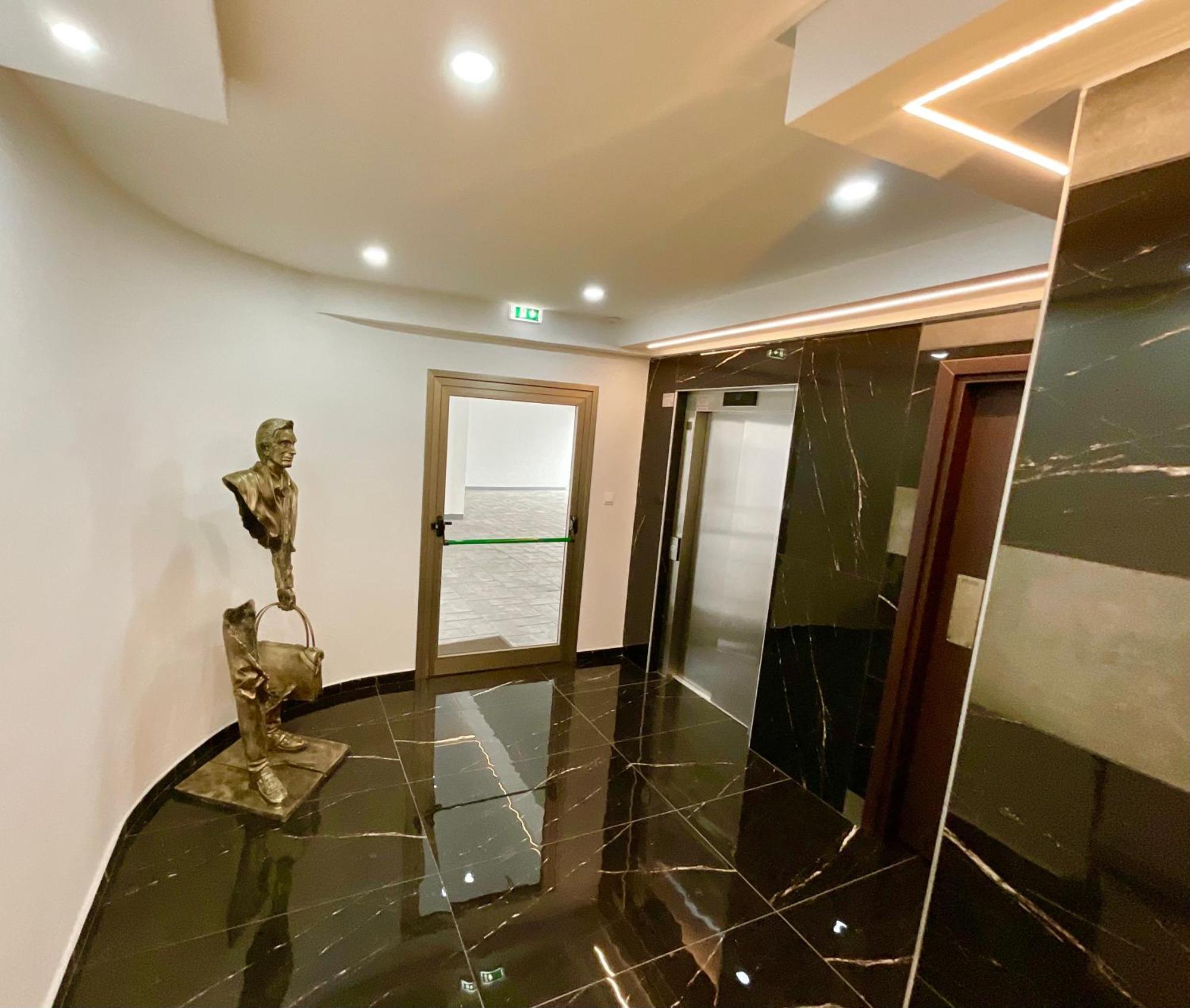 Le Voyageur Apartment Ларнака Екстериор снимка